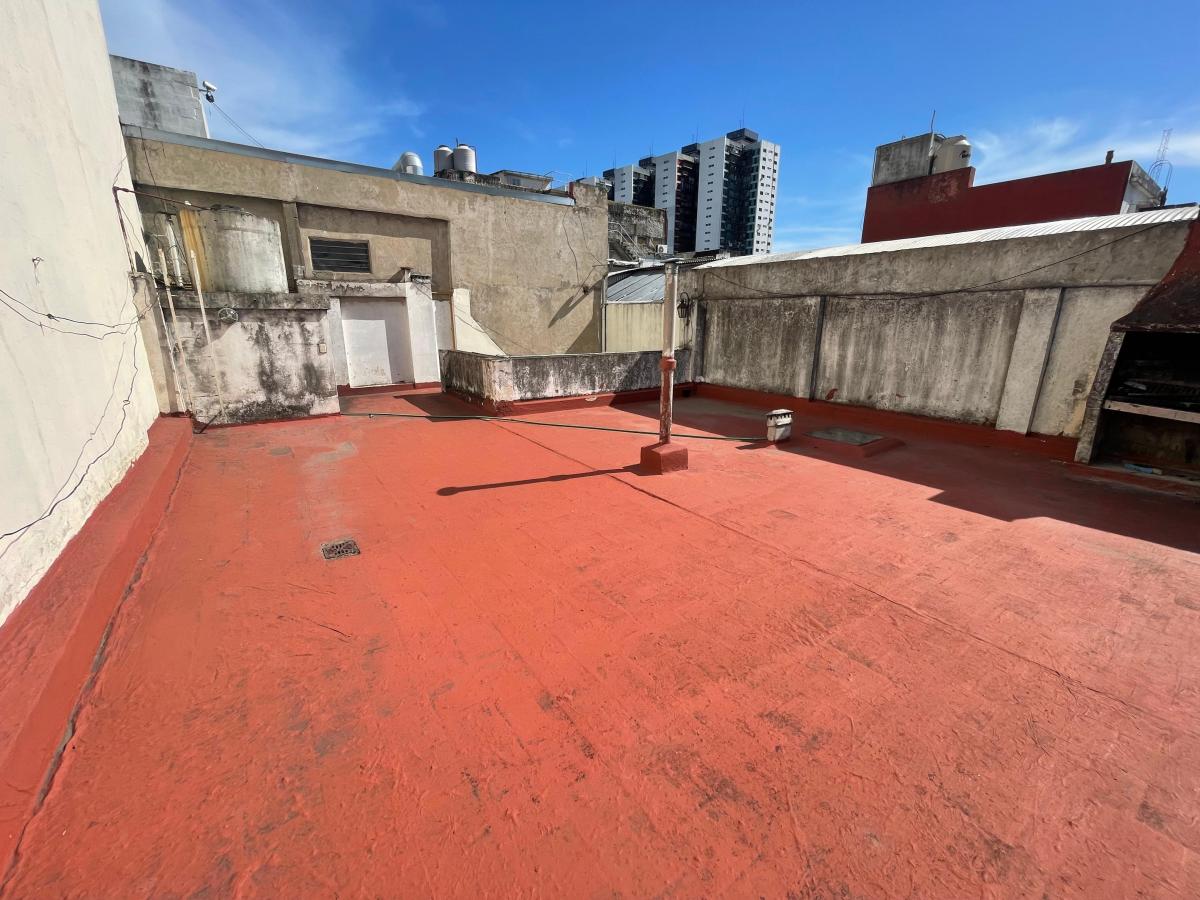 Lote Terreno Propio con PH 3 Amb. y 2 Locales Venta en Block en Parque Patricios 4