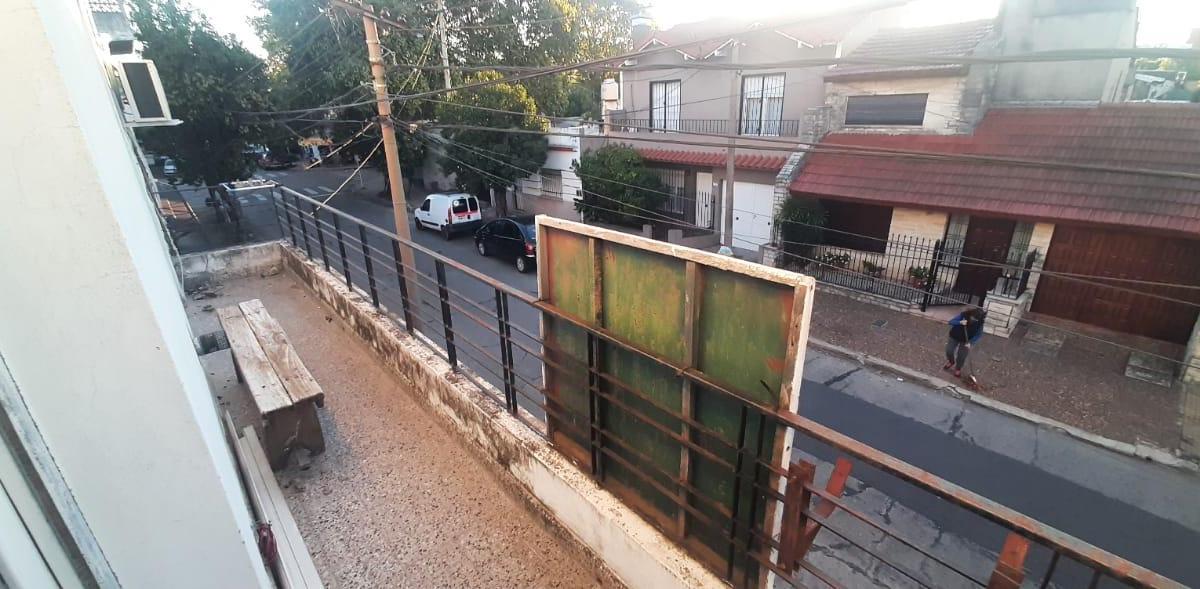 Piso de 3 Amb con Entrada Independiente y Terraza Propia 5