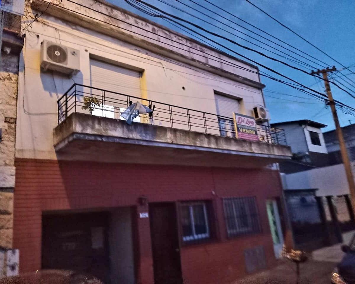 Piso de 3 Amb con Entrada Independiente y Terraza Propia 3