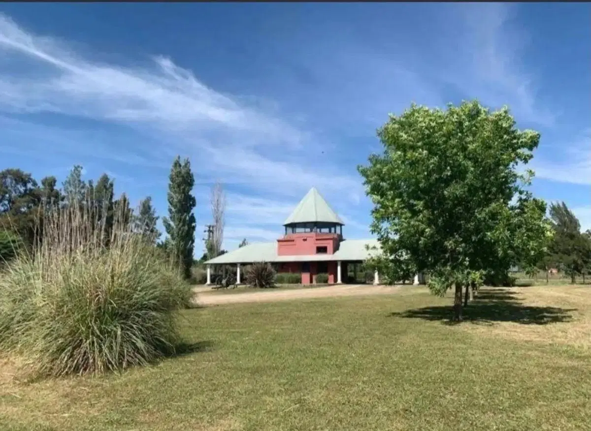 Excelente Lote de 2000 m2 en , Lujan, El Espinillo Golf. Buenos Aires 2