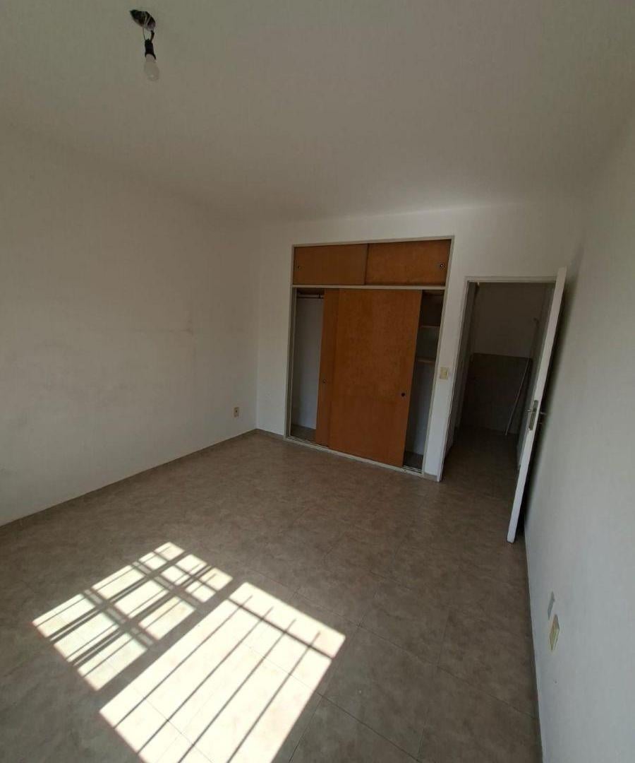 Foto de Departamento de 47 m² con 1 dormitorio en alquiler en Ramos Mejía muy, imagen 3