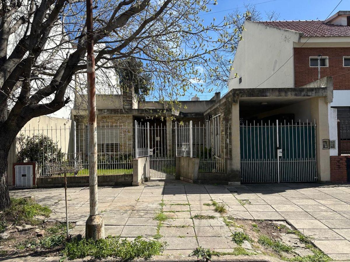 Foto de Casa en lote propio con 2 dormitorios en venta en Ramos Mejía, imagen 1