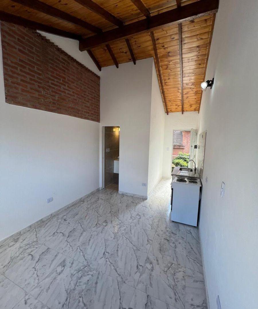 Foto de Departamento de 26 m² de 1 ambiente en alquiler en Ramos Mejía, imagen 2