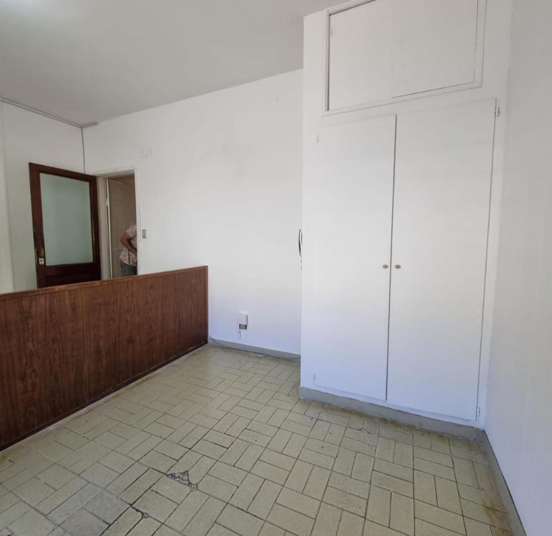 Venta Oficina Ituzaingo 5
