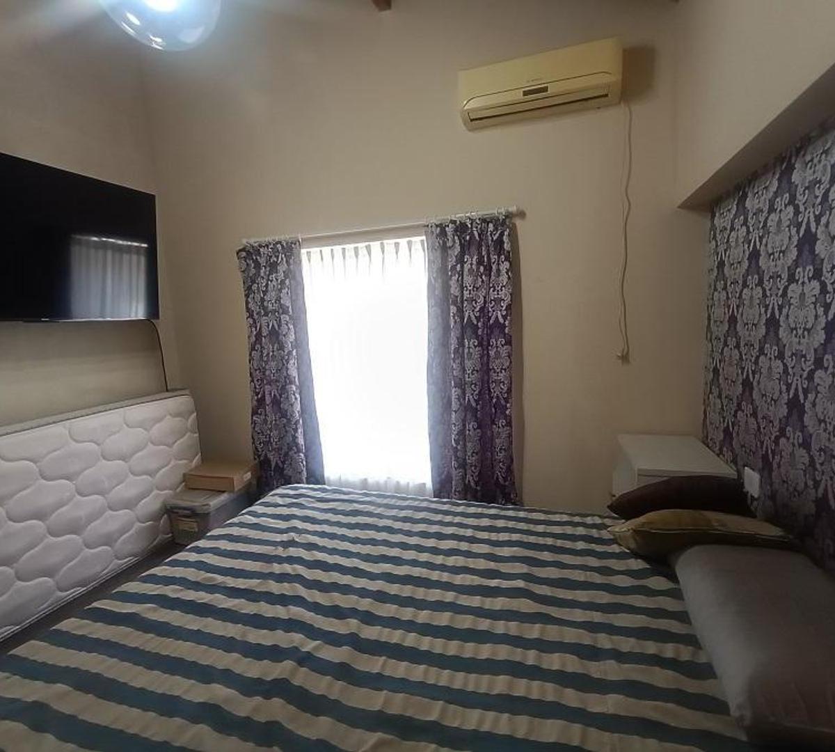 VENTA CHALET ITUZAINGO
