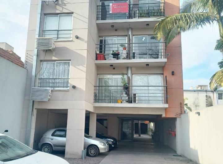 DEPARTAMENTO EN ALQUILER MORON 3