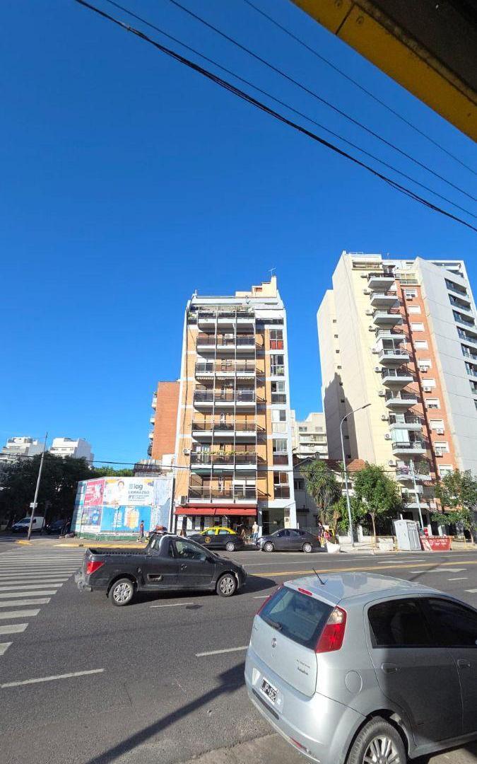 1 AMBIENTE SOBRE AV. BALBIN ESQ. FREIRE