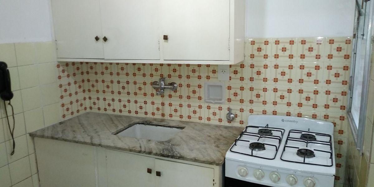 Foto de 1 AMBIENTE DIVIDIDO, COCINA Y BAÑO COMPLETO, LAVADERO/PATIO A METROS, imagen 2
