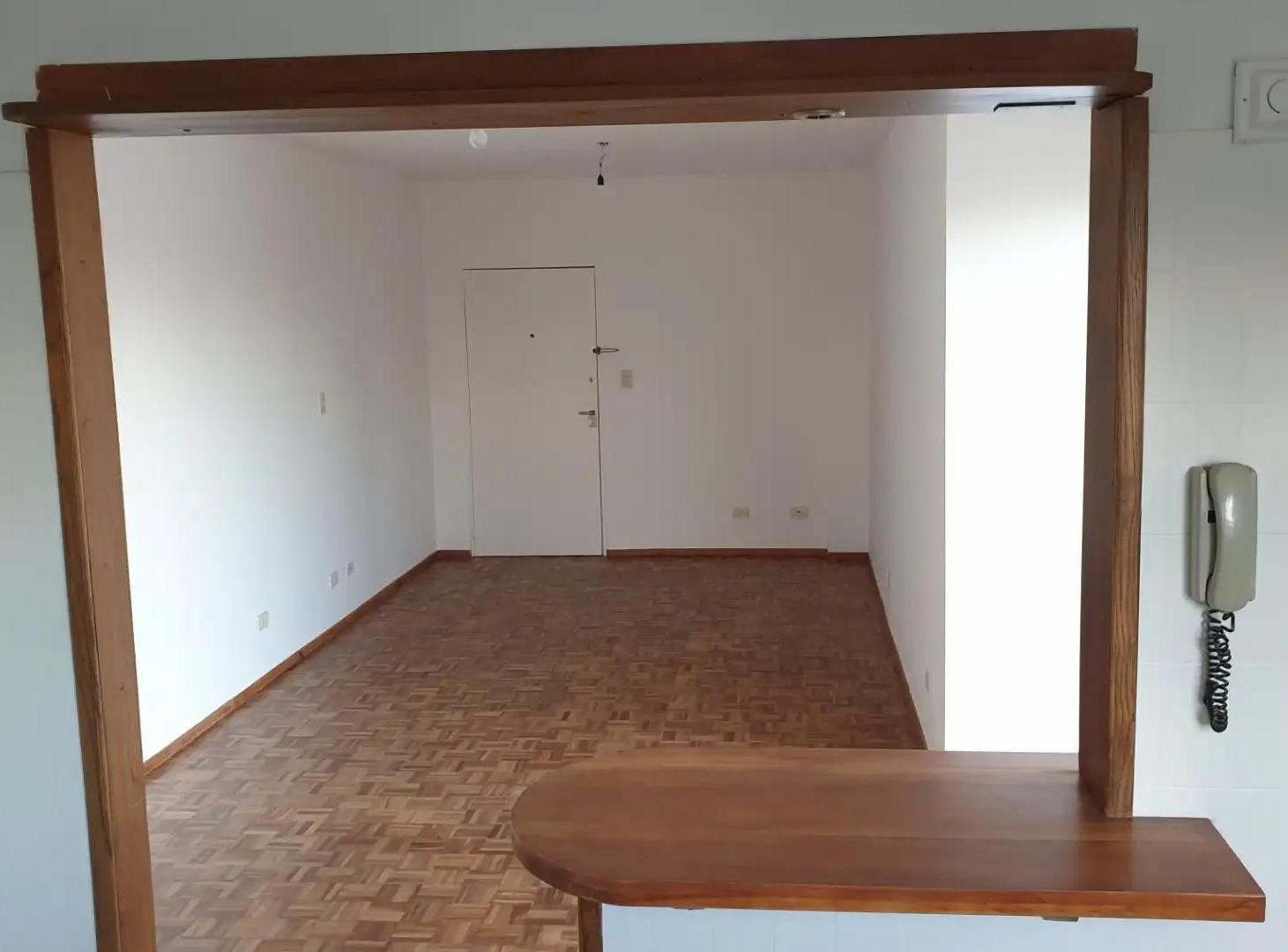 Foto de ALQUILER DEPARTAMENTO 3 AMBIENTES CON COCHERA BELGRANO R, imagen 4