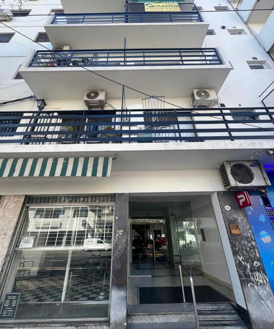 Departamento monambiente con balcón