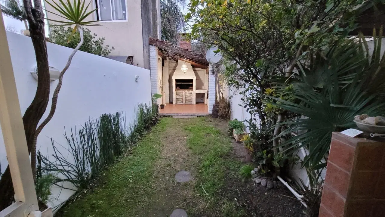 DUPLEX EN VENTA EN ITUZAINGO NORTE!! 8