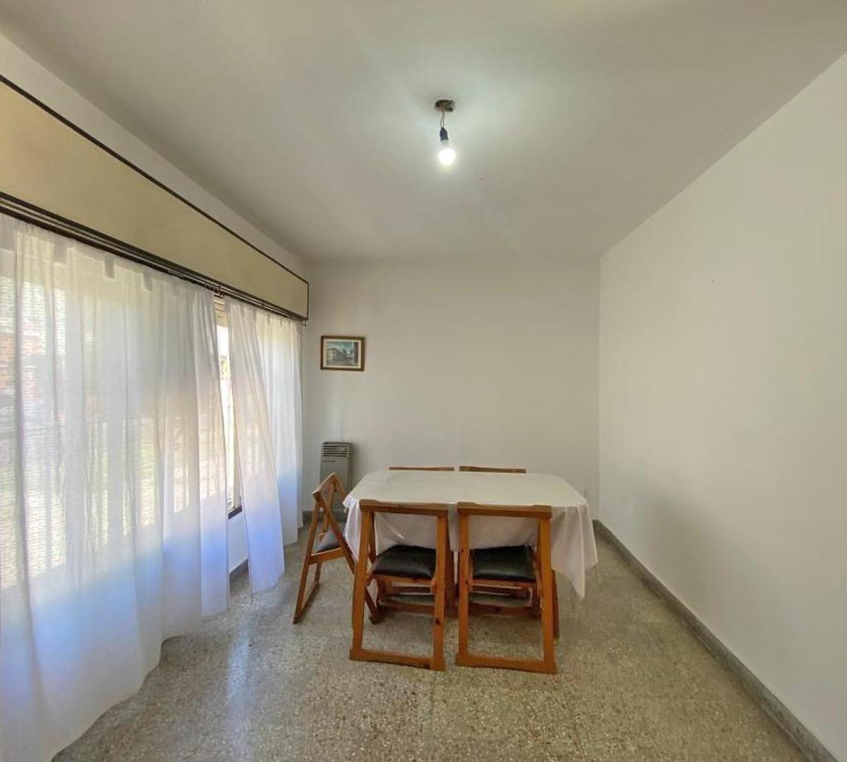 Departamento - 3 Ambientes - Al Frente - Merlo Centro 2
