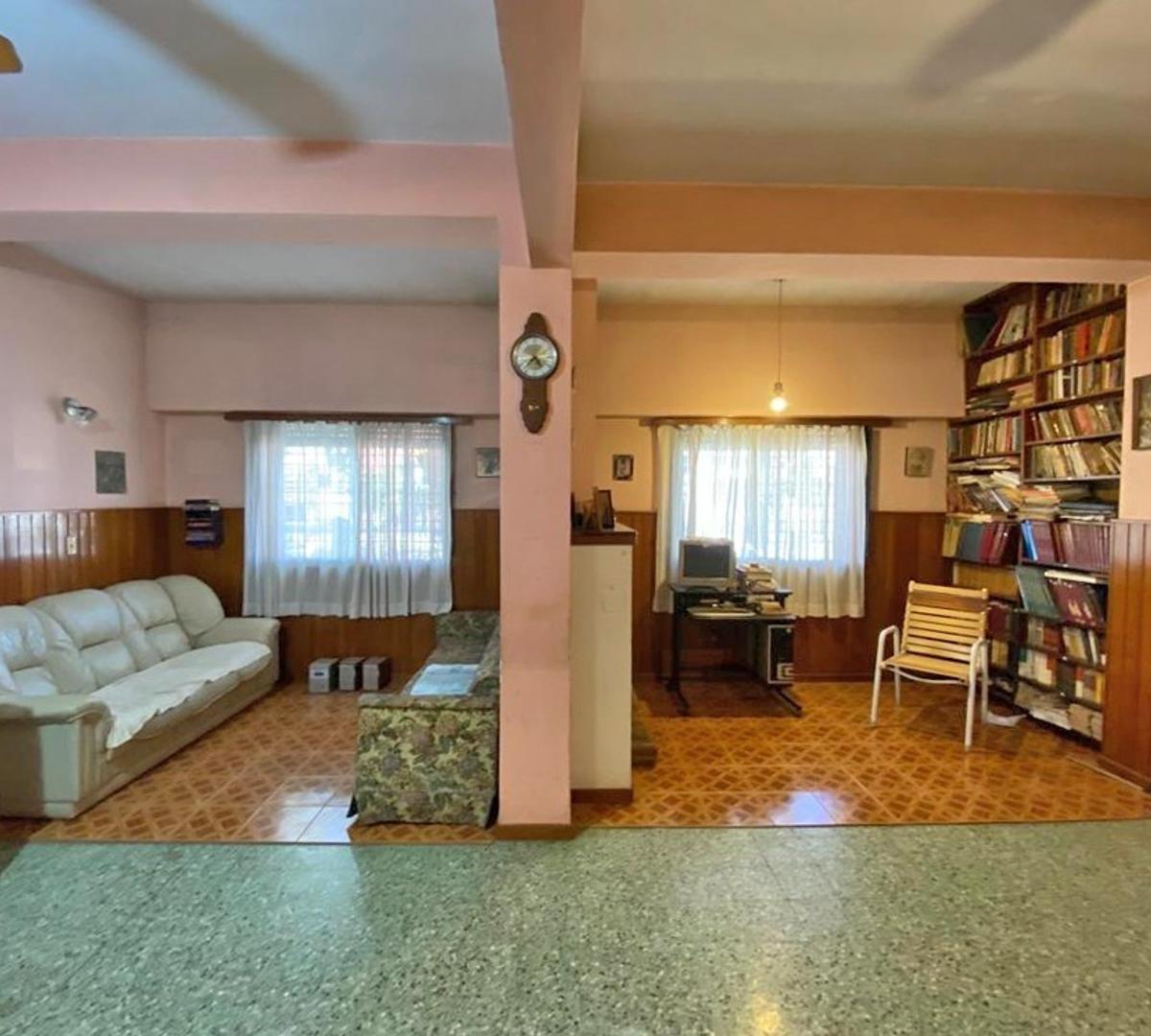 Casa - 4 Ambientes - con Local Comercial - Merlo 4