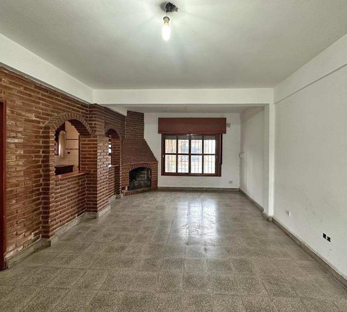 Casa - 6 Ambientes - Ituzaingo Norte 3