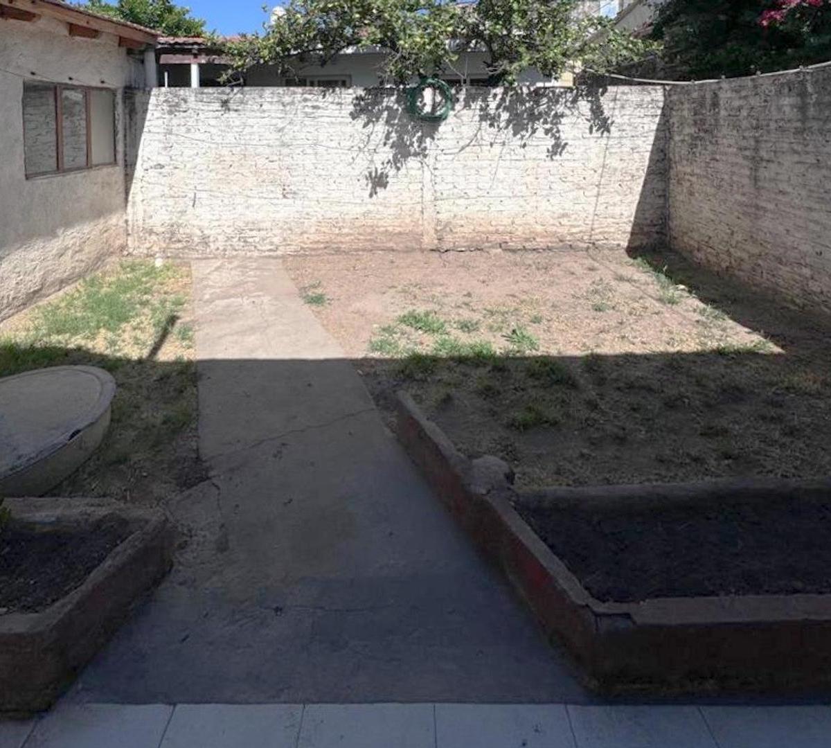 Casa Tipo PH 3 Ambientes - Merlo Norte 4