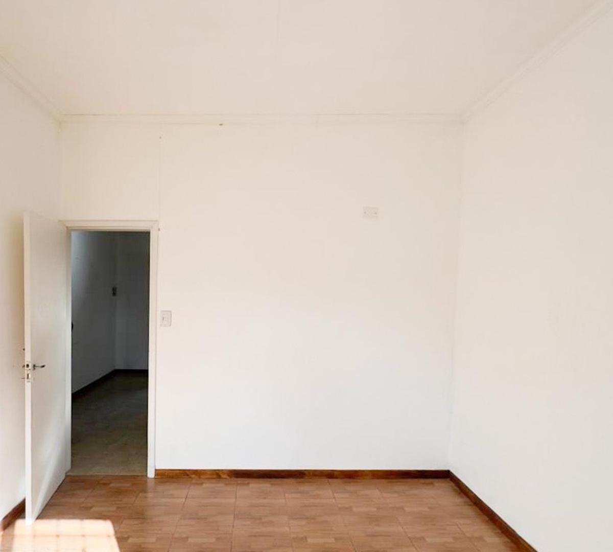 Casa - 3 Ambientes - Merlo Centro 5