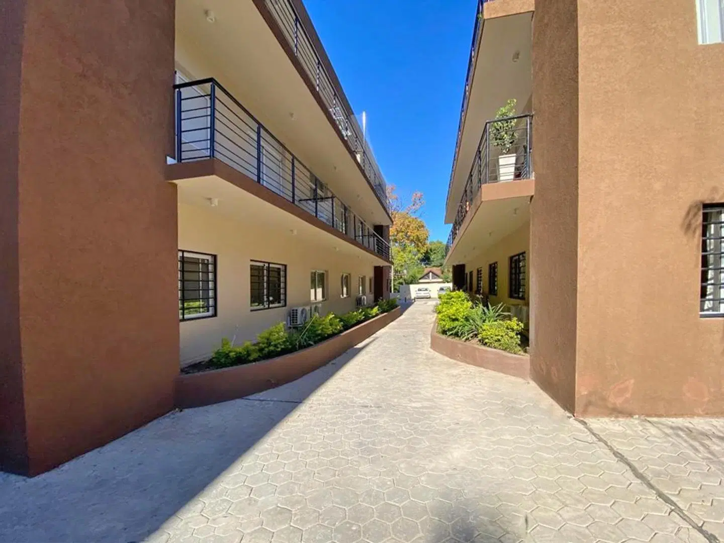 DEPARTAMENTO 2 AMB - COMPLEJO LA PALMERA - MORENO 5