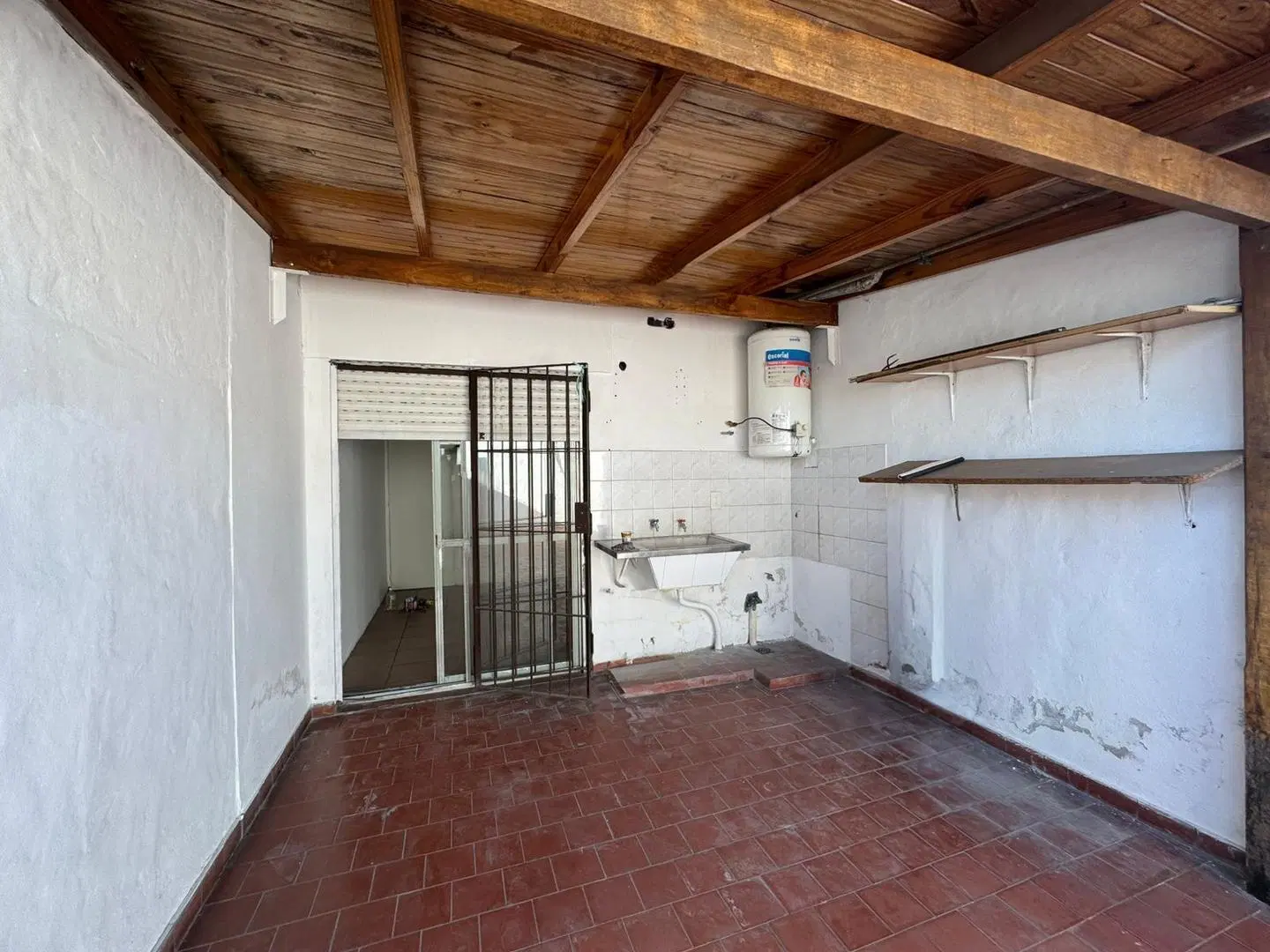 DEPARTAMENTO 2 AMBIENTES CON COCHERA - MERLO NORTE 4