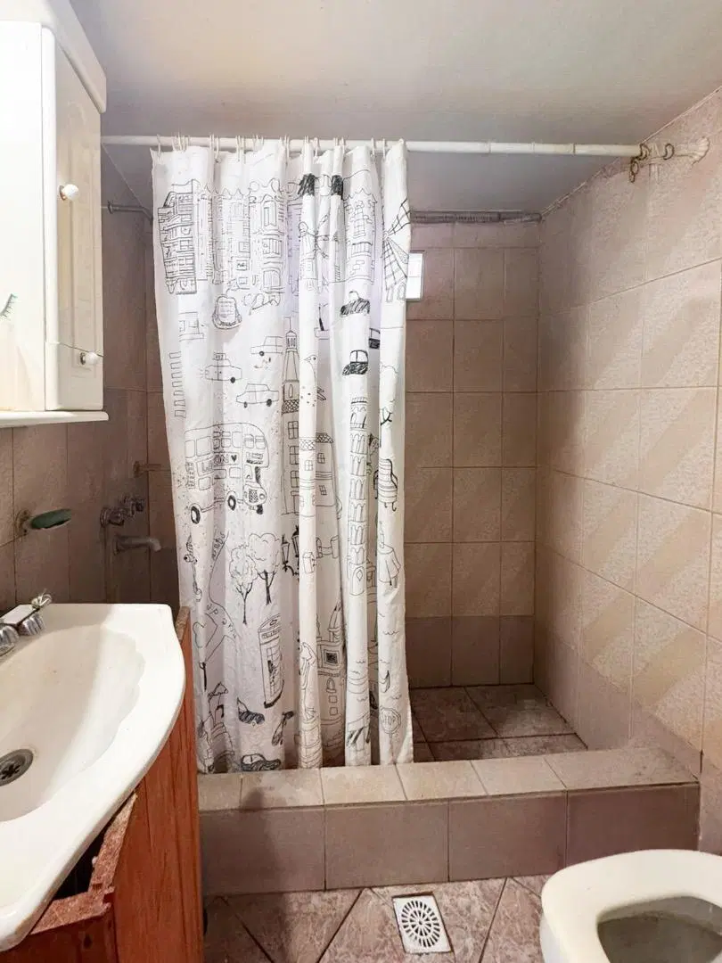 CASA EN VENTA 3 AMBIENTES EN MERLO 8