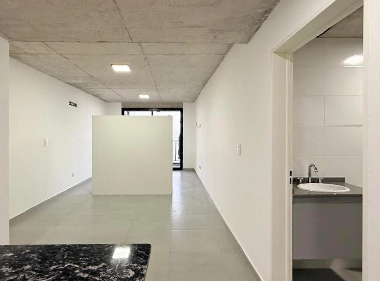 EXCELENTE DEPARTAMENTO MONOAMBIENTE A ESTRENAR EN MERLO SUR 4