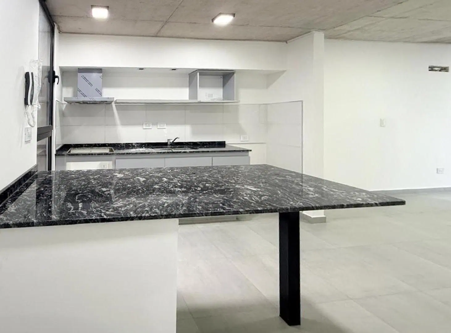 EXCELENTE DEPARTAMENTO MONOAMBIENTE A ESTRENAR EN MERLO SUR 5