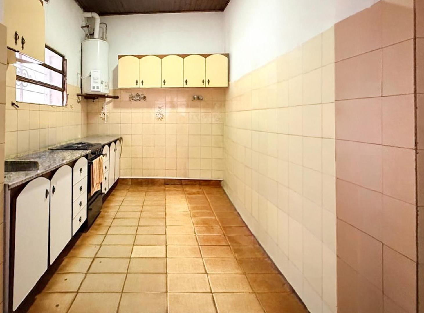 Foto de CASA EN VENTA - 4 AMBIENTES - MERLO CENTRO, imagen 4