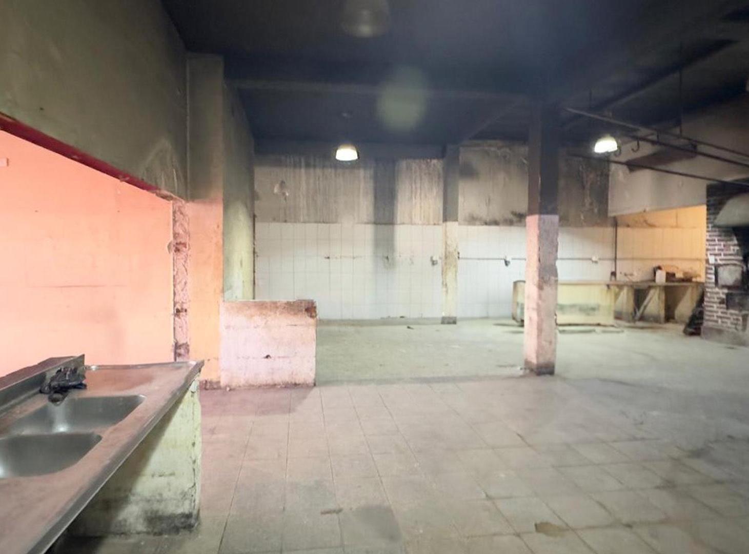 Foto de LOCAL 20 MTS2 + ESPACIO DE ELABOR, DE 90 MTS2 - PASO DEL REY, imagen 5