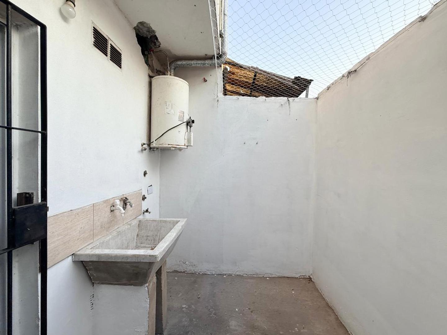 Foto de DUPLEX - 3 AMBIENTES - MERLO NORTE, imagen 3
