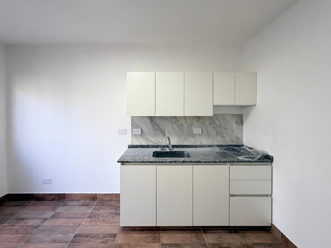Foto de DEPARTAMENTO - 2 AMBIENTES-MERLO NORTE, imagen 3