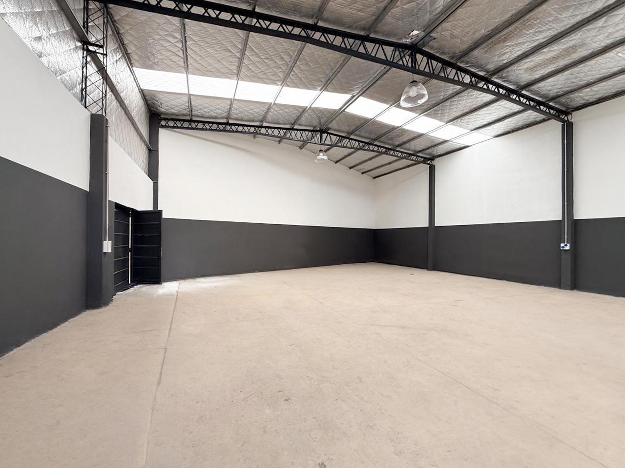 Foto de GALPON A ESTRENAR 300 MTS2 - LIBERTAD, imagen 3