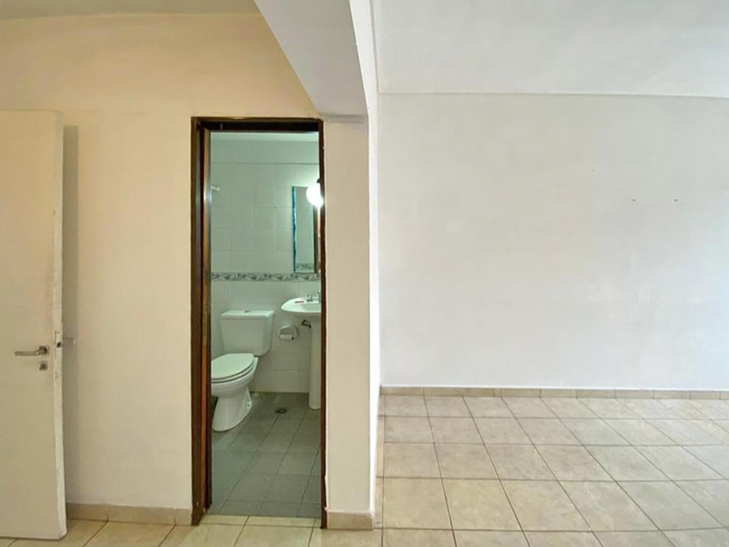 Foto de DEPARTAMENTO - 2 AMBIENTES - MERLO CENTRO, imagen 2