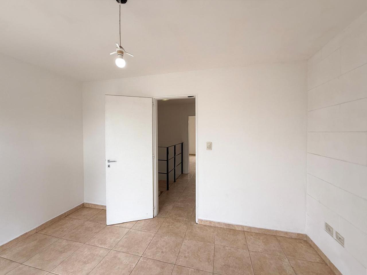 Foto de DEPARTAMENTO 3 AMB CON COCHERA - MERLO SUR, imagen 4