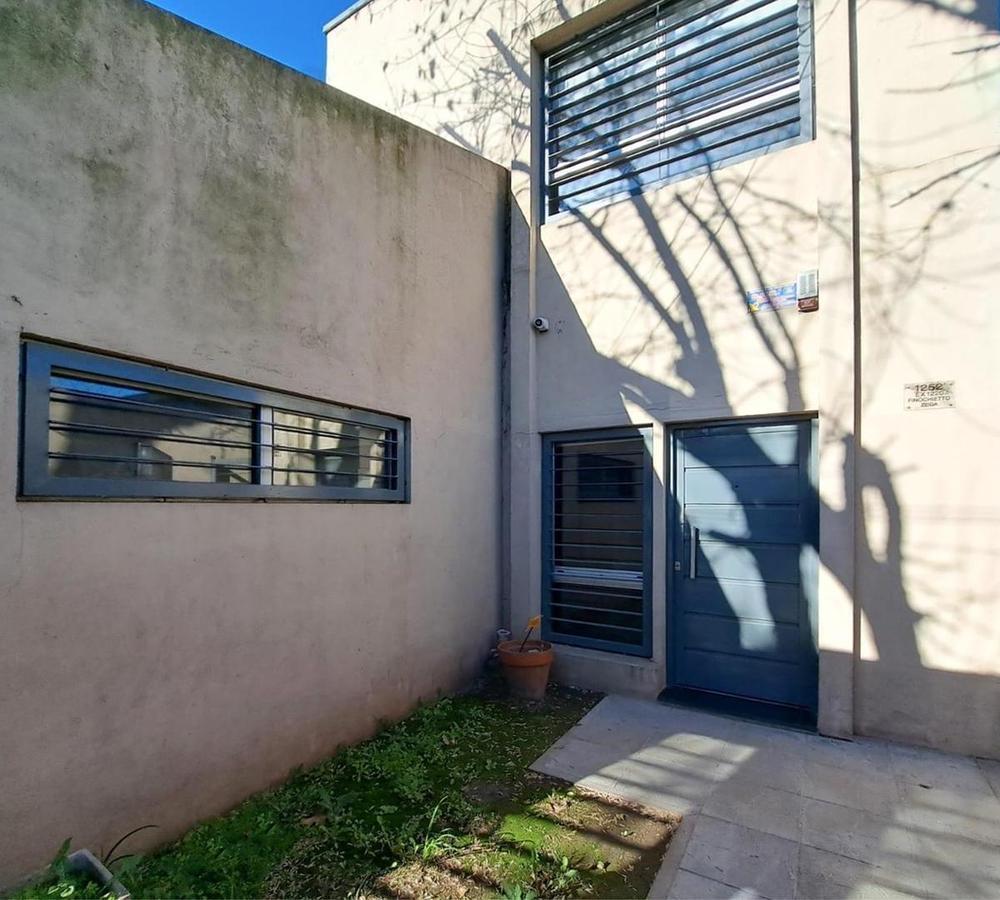 Foto de CASA 5 AMBIENTES CON QUINCHO Y PILETA- LIBERTAD - MERLO, imagen 1