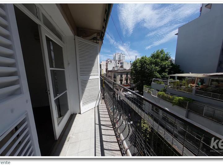 Amplio, luminoso y cómodo 2 ambientes - Uriburu y Av. Corrientes  - Balvanera 4
