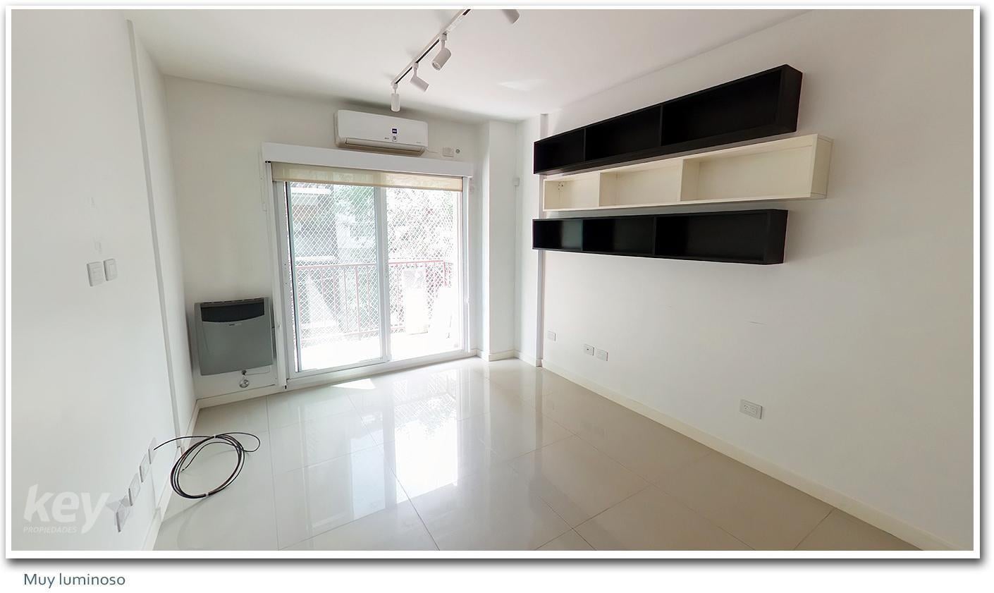 Dpto 3 ambientes reciclado a nuevo en excelente ubicación - Paraguay e/Callao y Riobamba