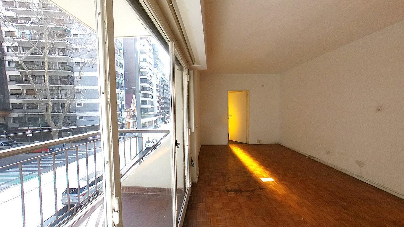 Foto de 2 Ambientes en excelente ubicación - Luminoso y ventilado - Av. Luis, imagen 5