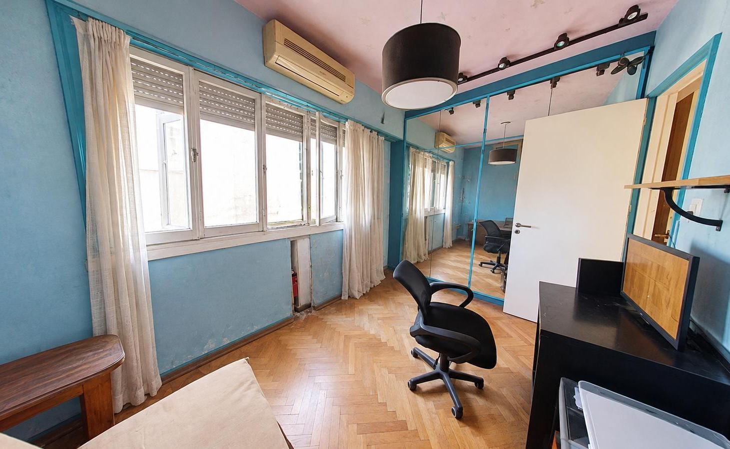 Foto de Luminoso semipiso de 4 amb. c/ vista abierta a renovar - Excelente, imagen 3