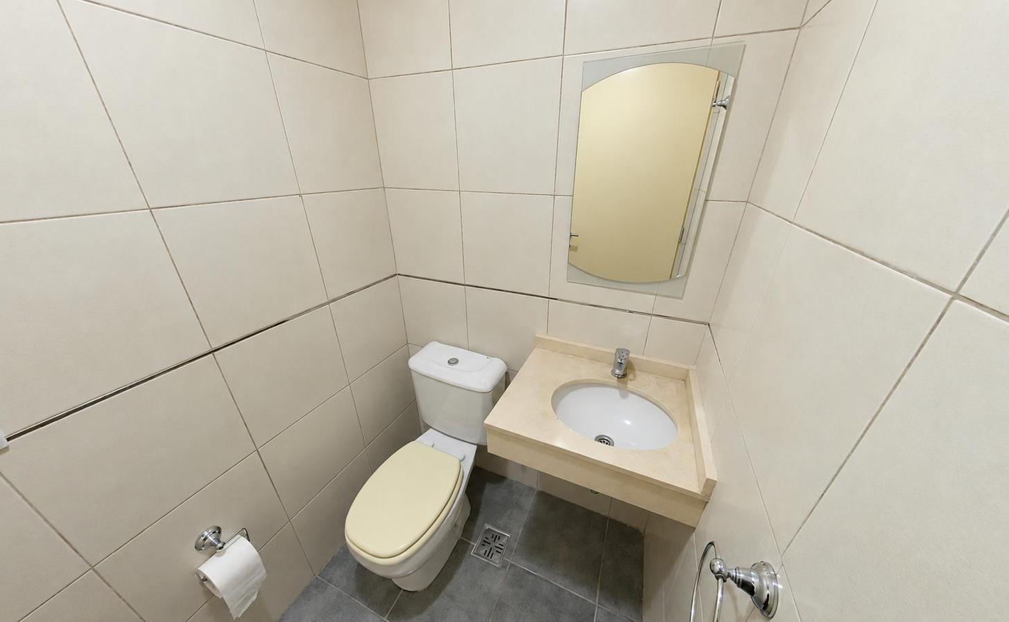 Foto de Amplio 2 ambientes c/ cochera, balcón y amenities en excelente, imagen 4