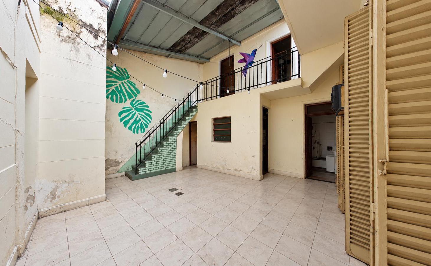 Foto de PH A REFACCIONAR CON TERRAZA PROPIA - 3 AMBIENTES ESCRITORIO - SIN, imagen 4