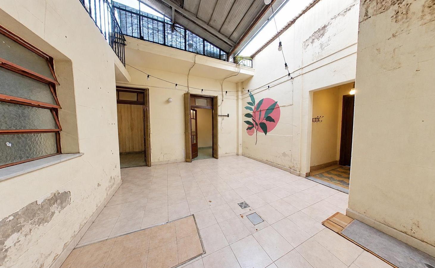 Foto de PH A REFACCIONAR CON TERRAZA PROPIA - 3 AMBIENTES ESCRITORIO - SIN, imagen 5