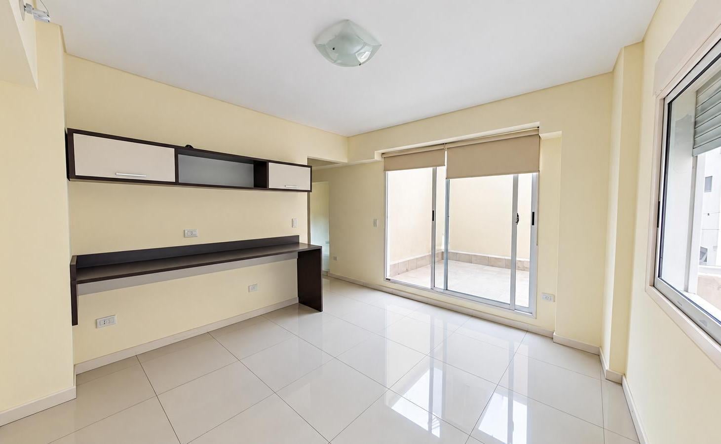 Foto de Monoambiente c/ patio - Larrea y Juncal - Excelente ubicación - Recoleta, imagen 1