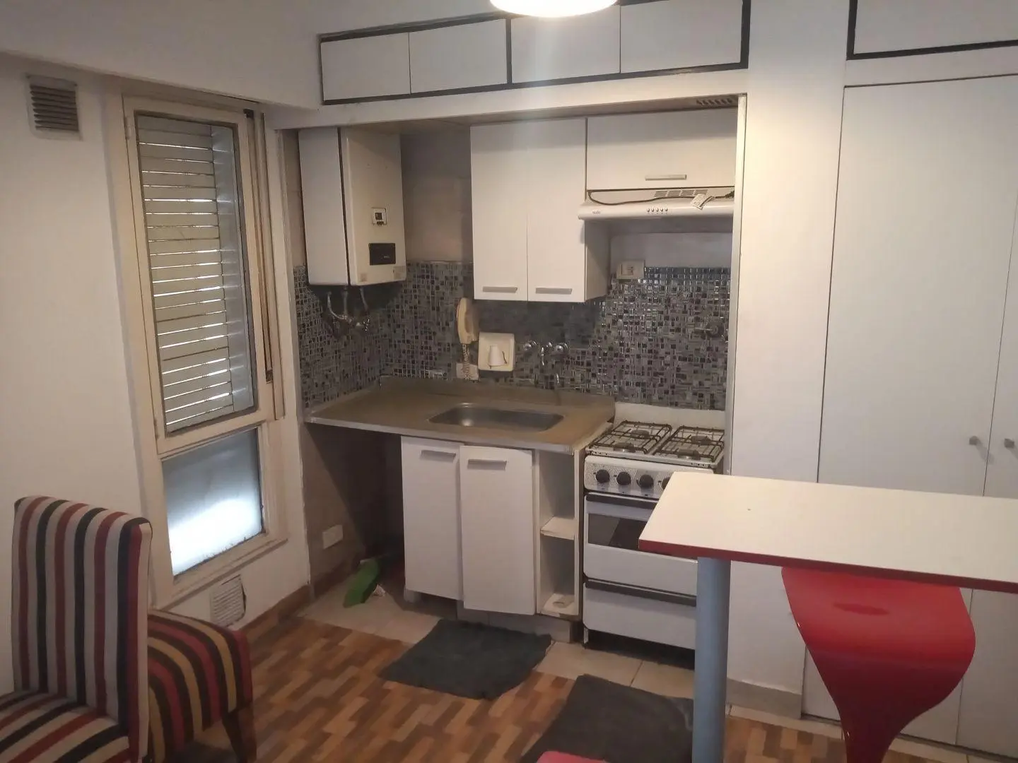 Departamento monoambiente. | Viamonte al 800 3