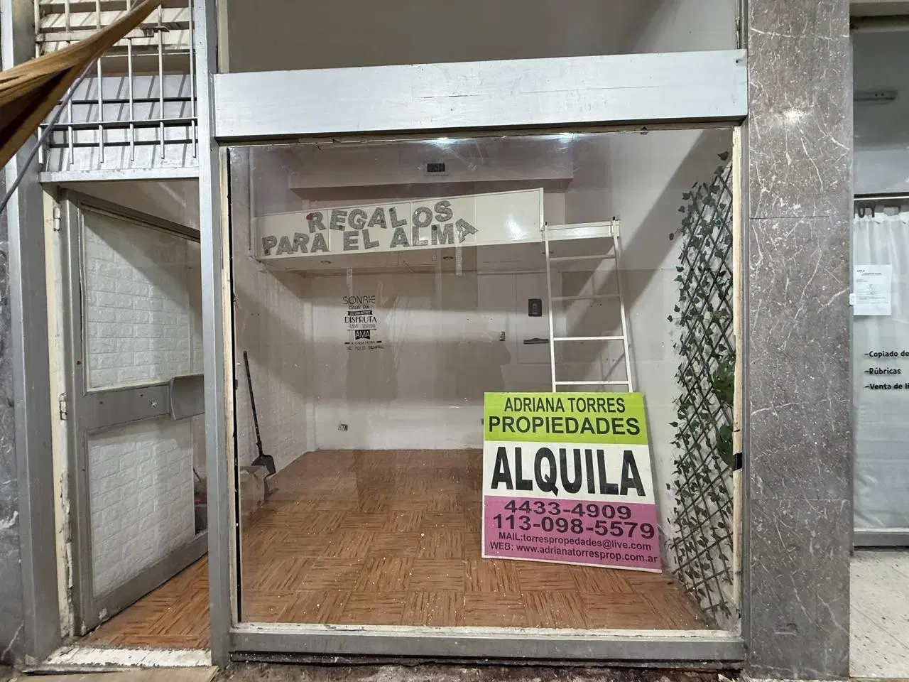 Local . | YERBAL al 2200 1