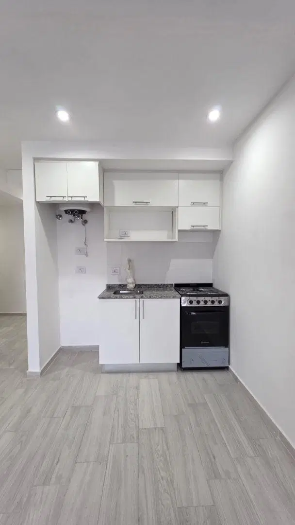 Departamento monoambiente. | SAN JOSE al 1700 3