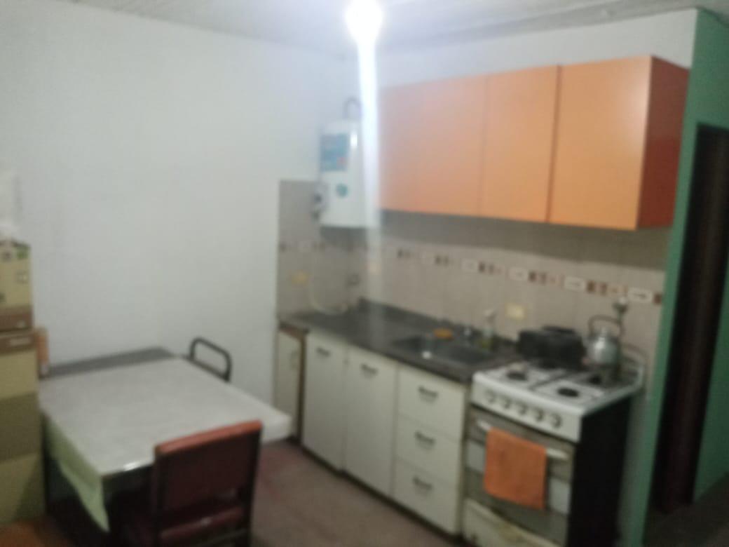 Foto de Casa 2 amb - Barrio Peruzzotti - 300 m2 parque - A mts de la Ruta 28, imagen 3