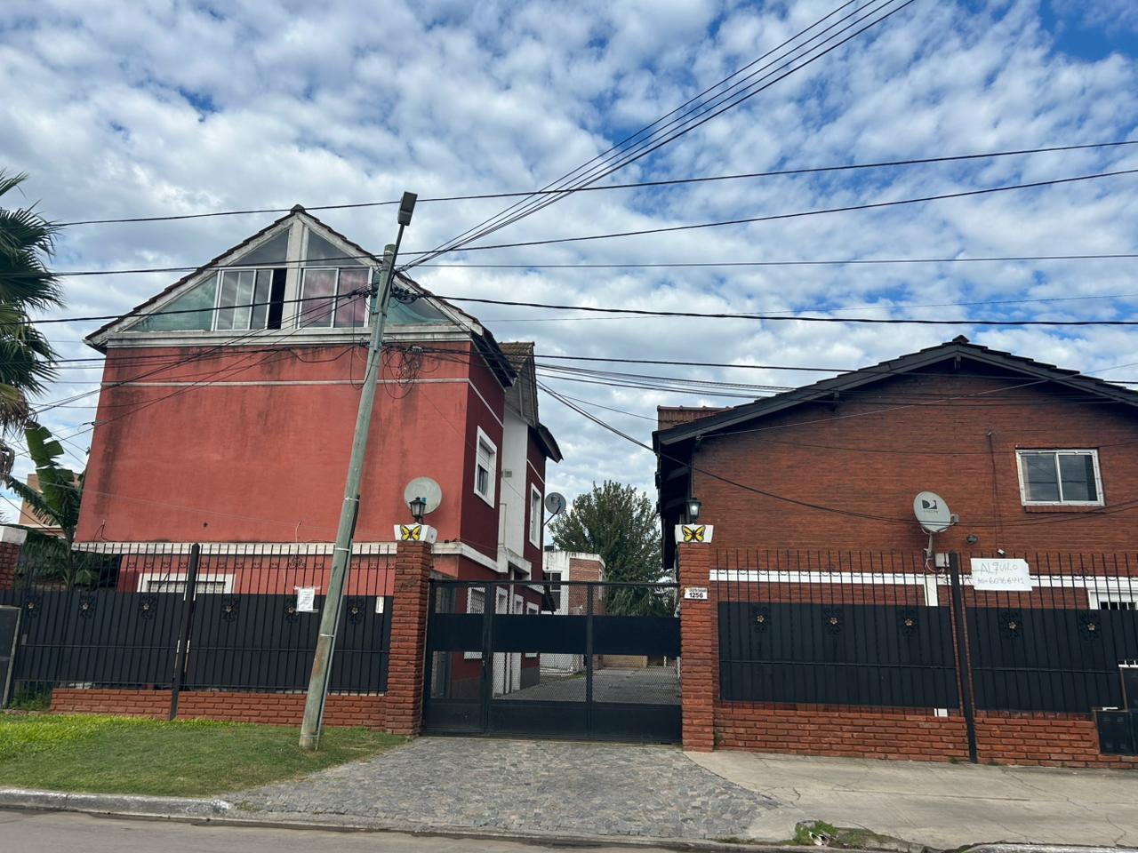 Departamento en Alquiler – Condominio en Goleta Sarandí, Villa Verde