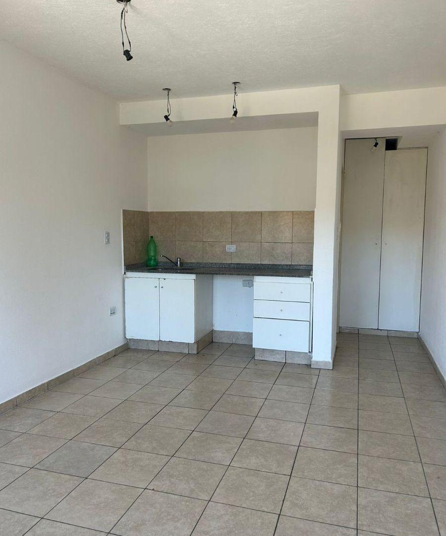 Foto de Monoambiente en Venta con Cochera–Excelente Inversión a Metros de Ruta, imagen 4