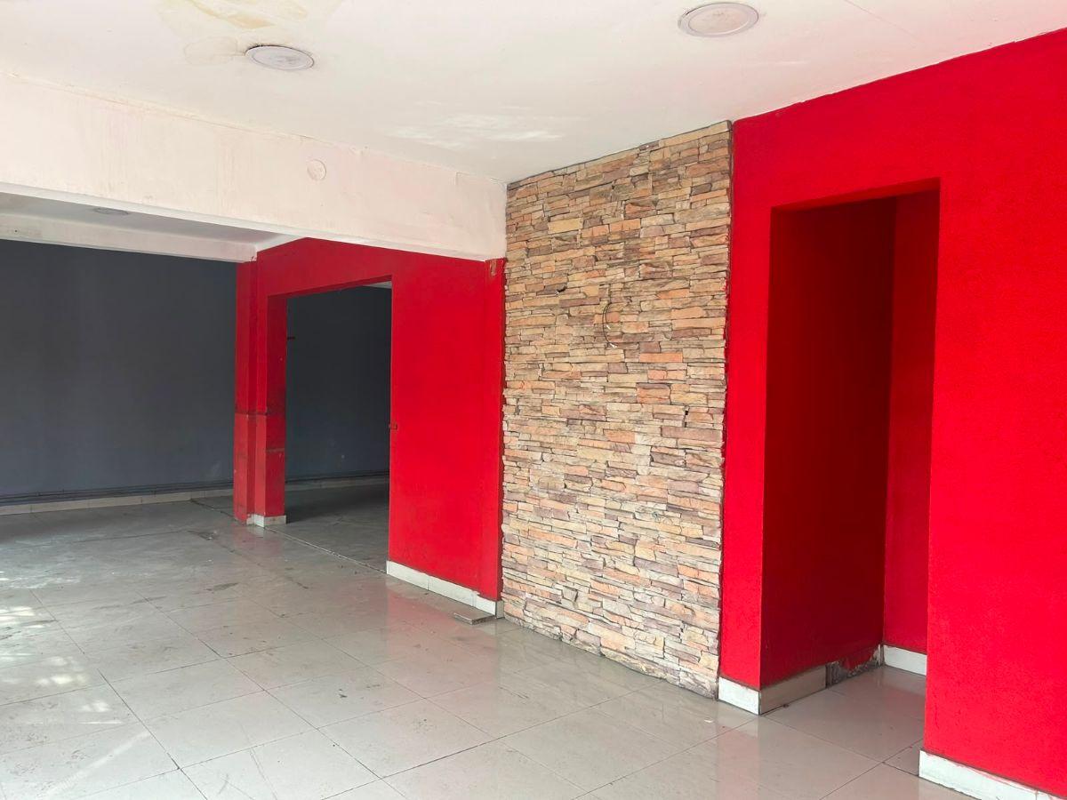 Foto de LOCAL COMERCIAL SOBRE AV. TRATADO DEL PILAR – 163 m² – EXCELENTE, imagen 2