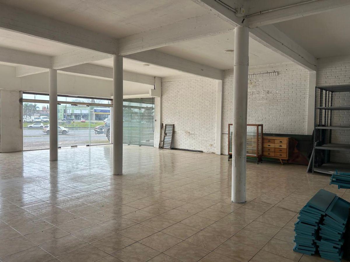 Foto de Sobre Colectora Panamericana! Imponente Local de 240 m² en 2 Plantas, imagen 4