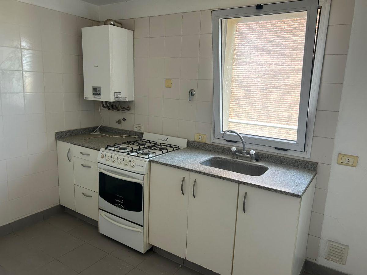 Foto de DPTO 2 AMB EN ALQUILER CON BALCON Y GARAJE – PILAR CENTRO, imagen 3